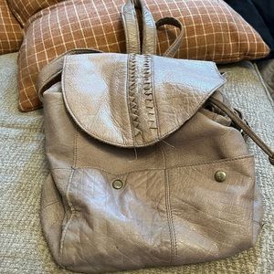 Day & Mood gray back sack. Still in good condition does have wear in straps.